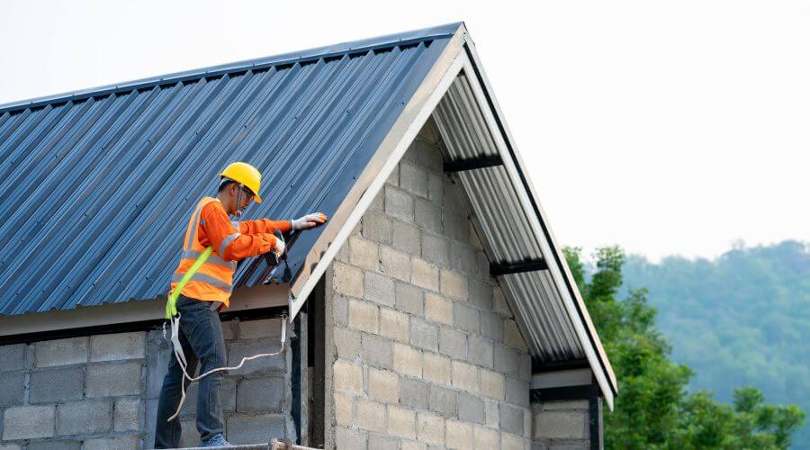 Expert top industrial roofings services in Wood River, IL
